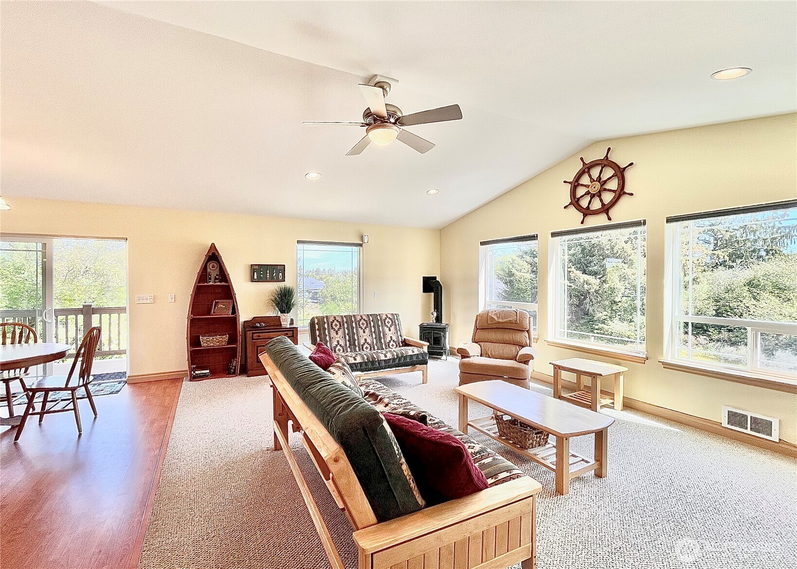 137 N Razor Clam Drive SW, Ocean Shores, WA 98569