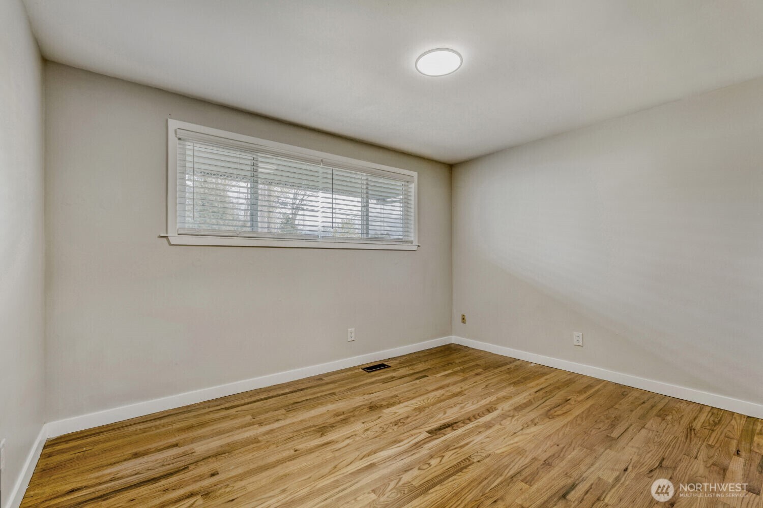 8001 36th Avenue S, Seattle, WA 98118