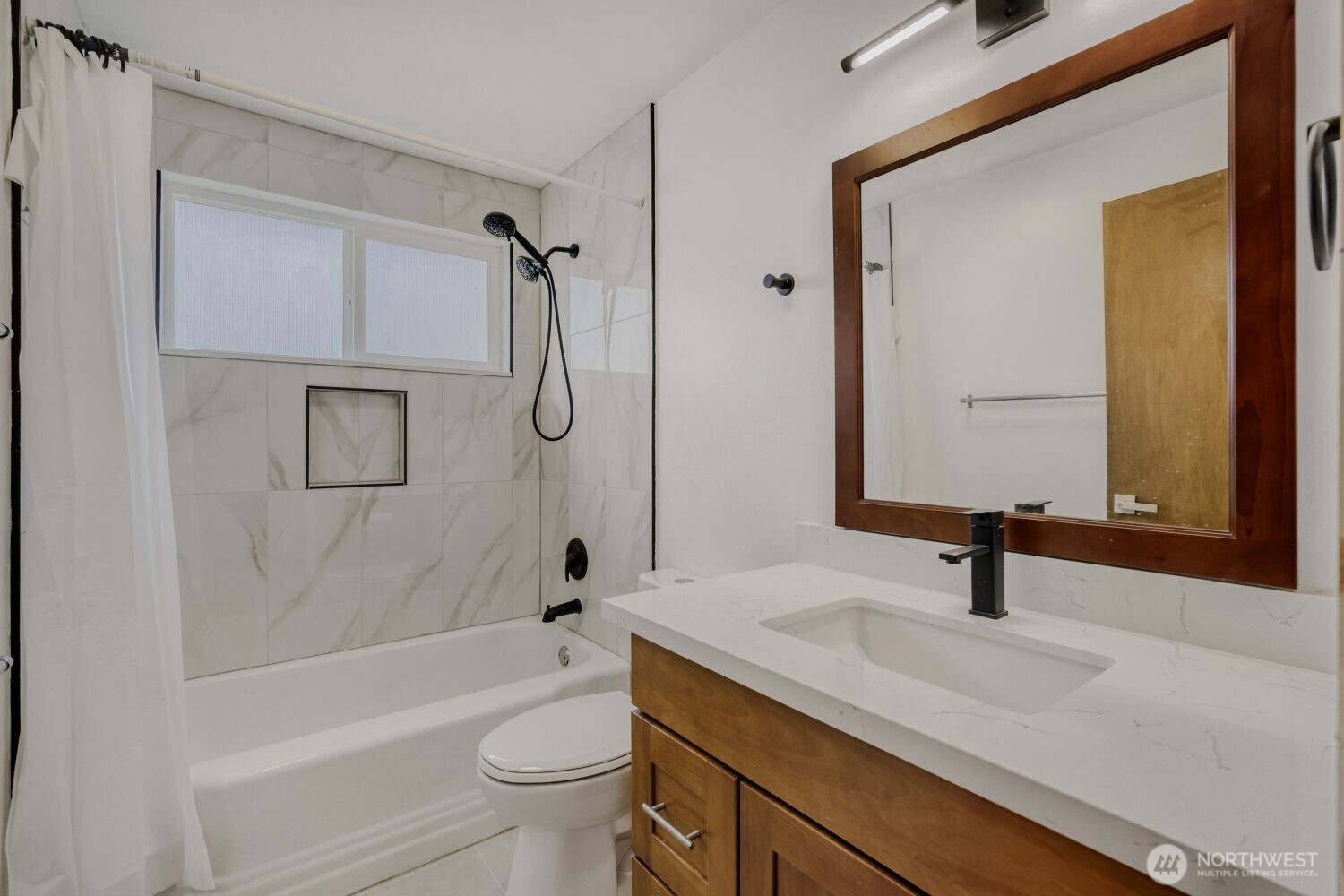 8001 36th Avenue S, Seattle, WA 98118