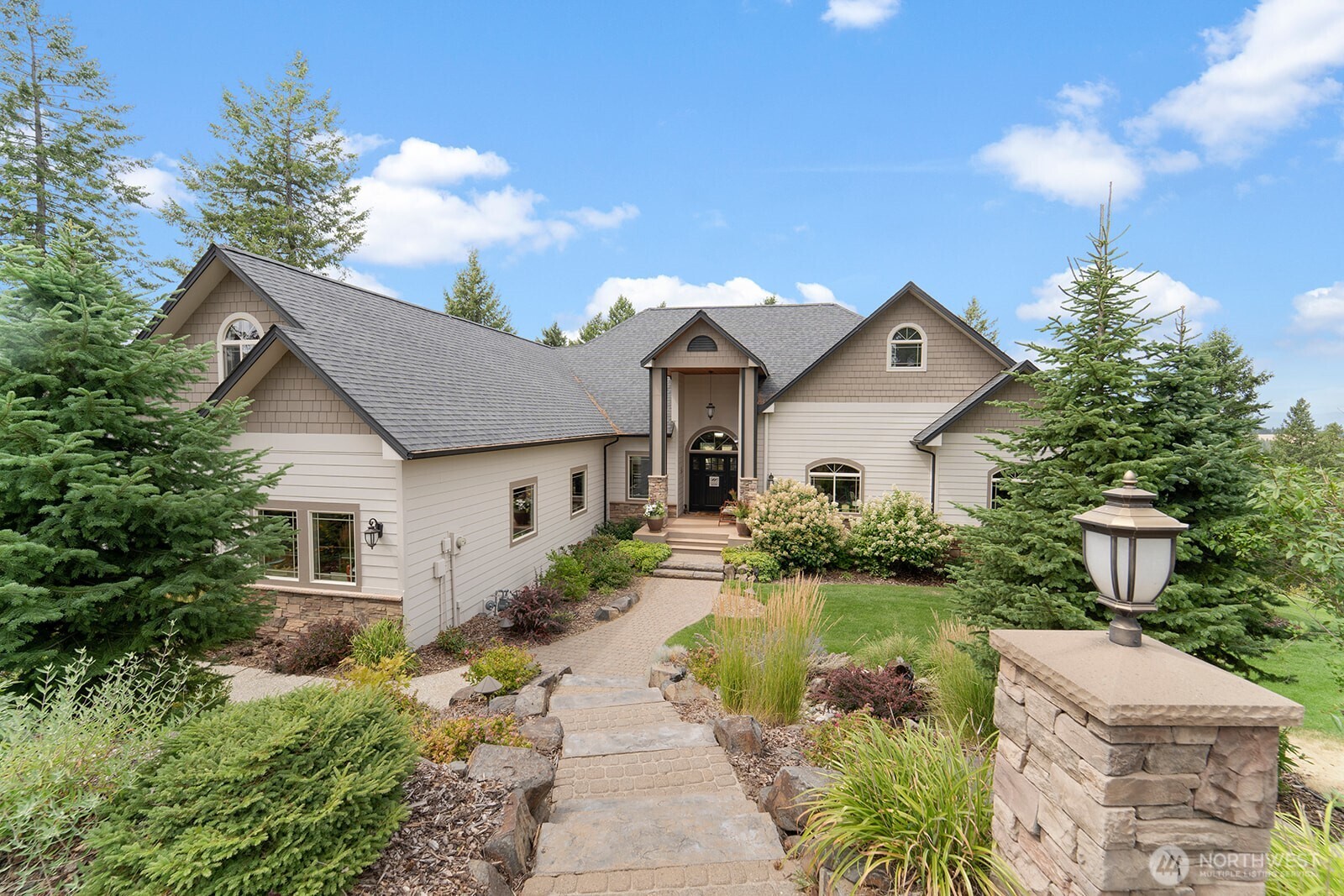 4614 W Justin Lane , Spokane, WA 99208