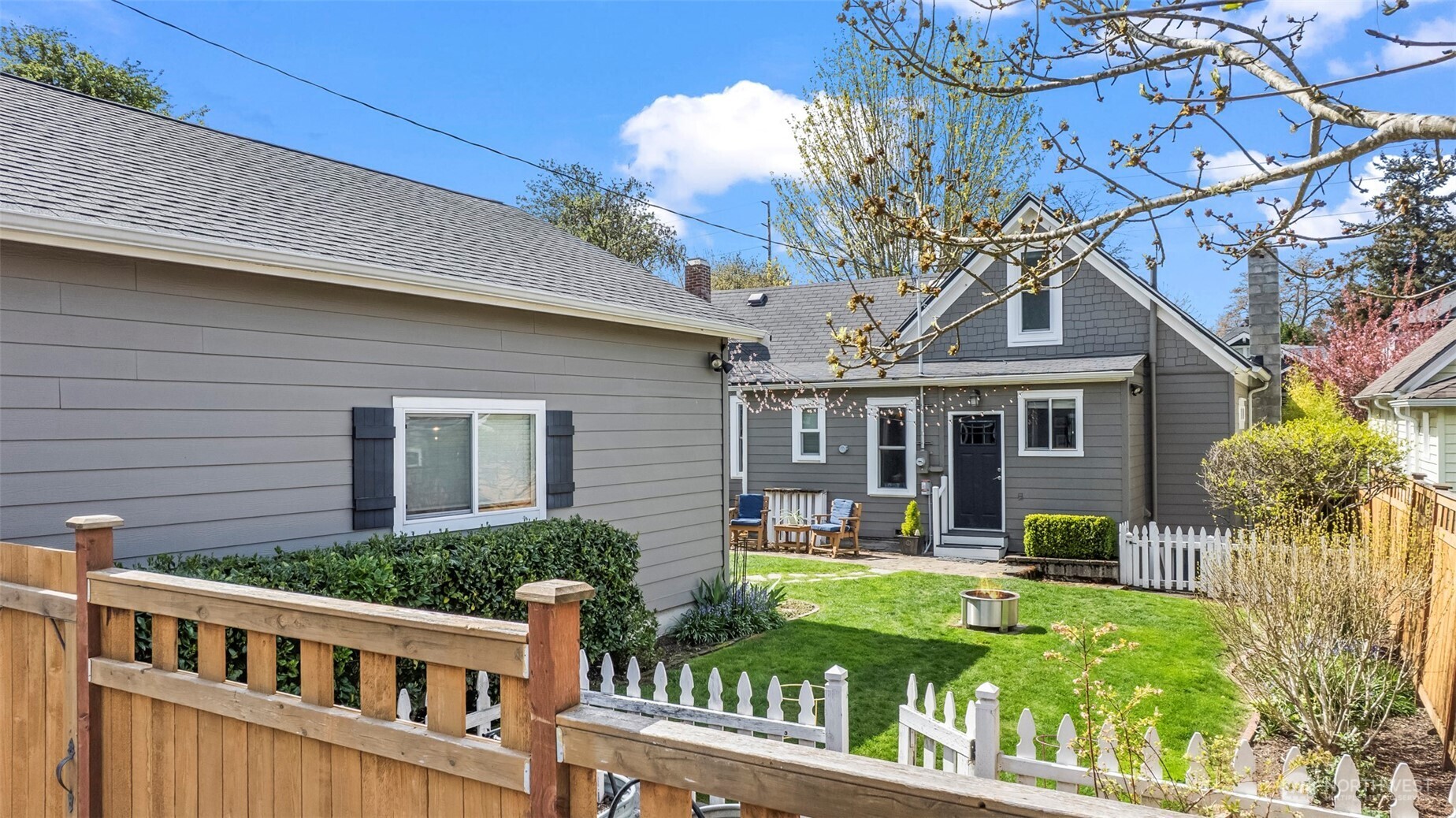 1509 N Oakes Street , Tacoma, WA 98406