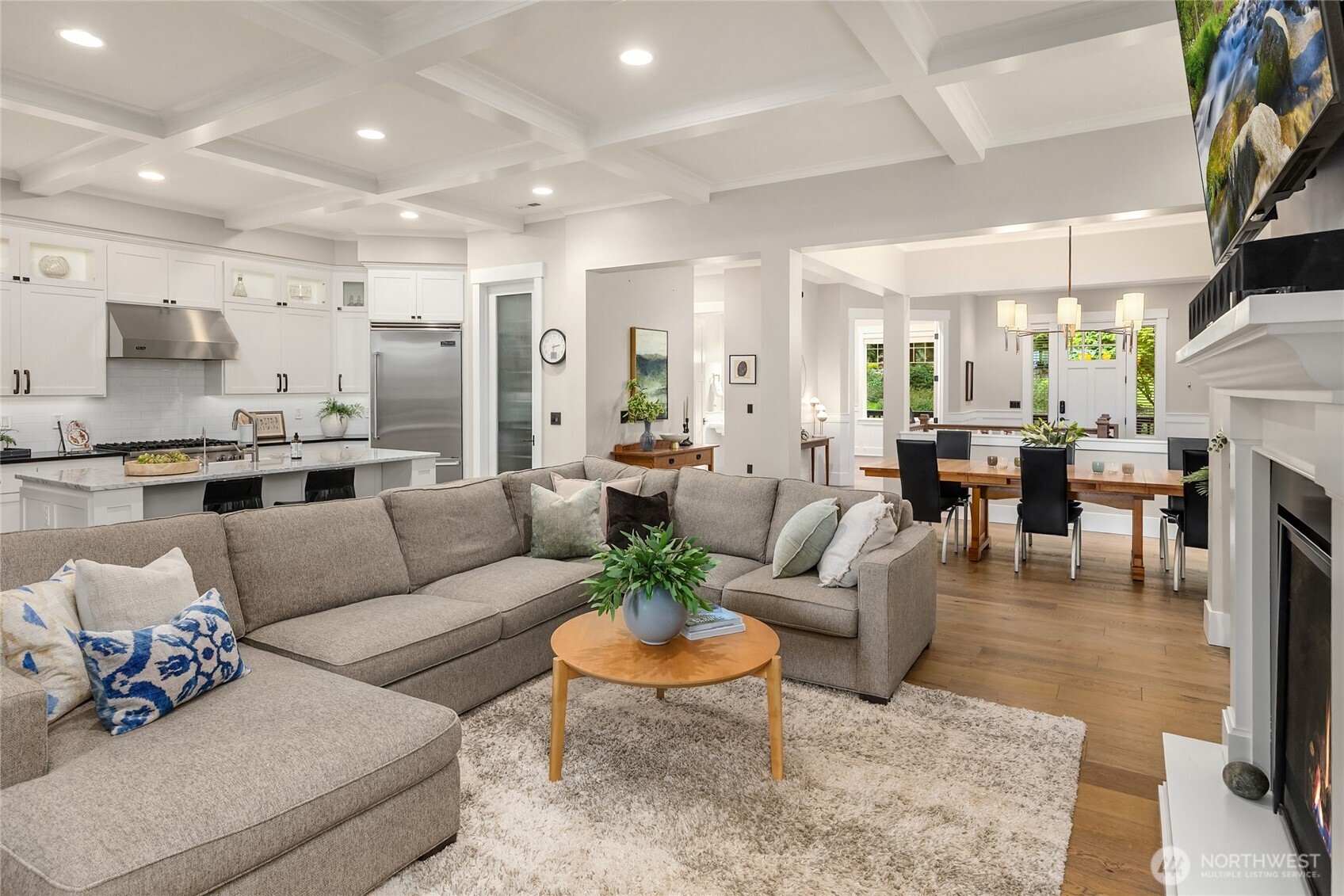 7835 Ledgestone Loop NE, Bainbridge Island, WA 98110
