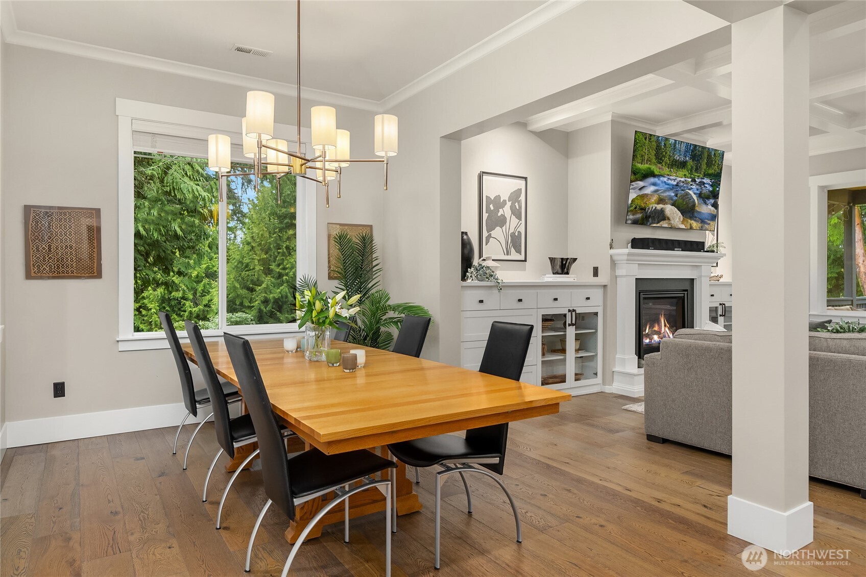 7835 Ledgestone Loop NE, Bainbridge Island, WA 98110