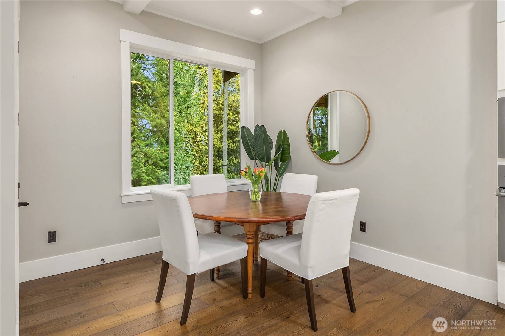 7835 Ledgestone Loop NE, Bainbridge Island, WA 98110