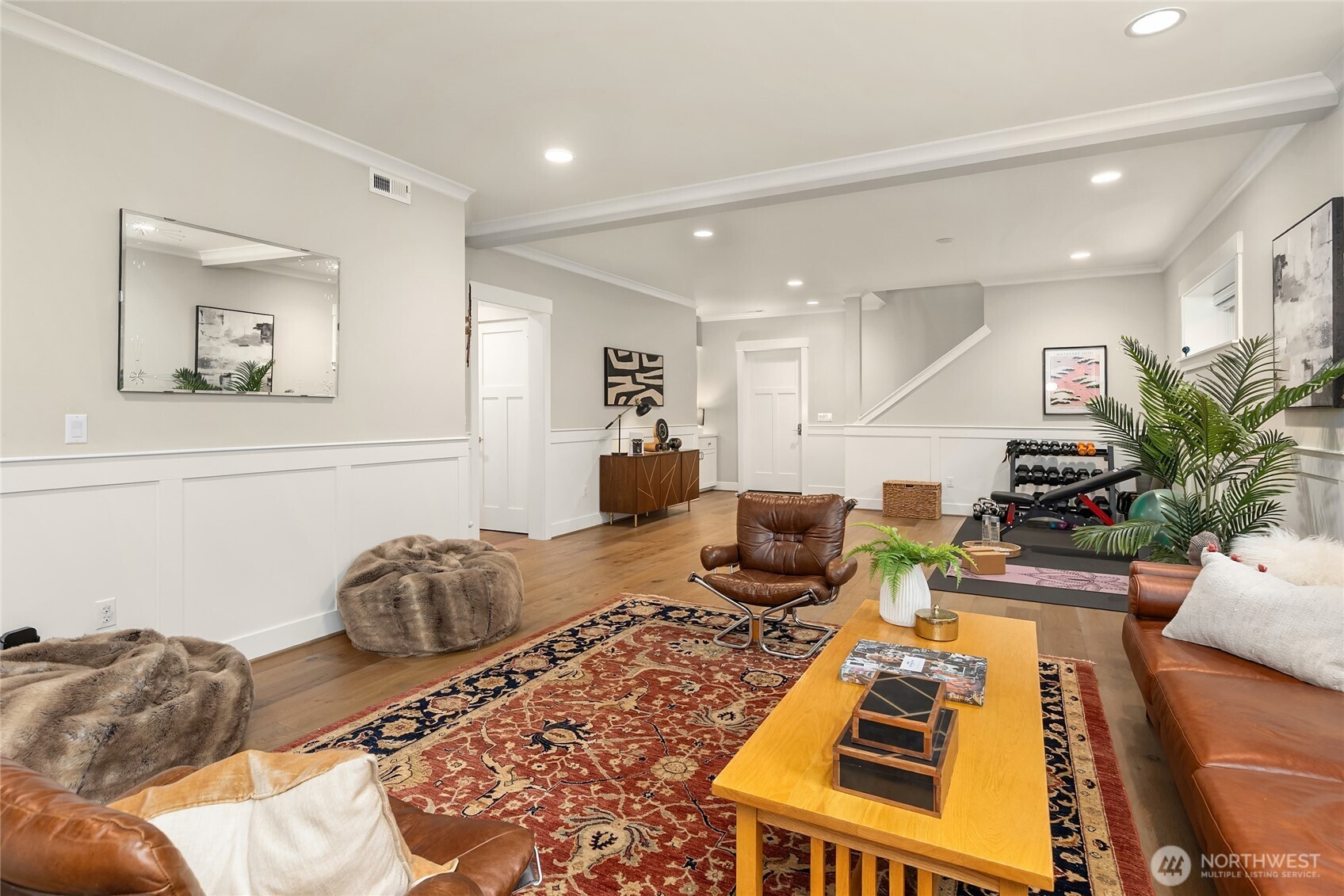 7835 Ledgestone Loop NE, Bainbridge Island, WA 98110