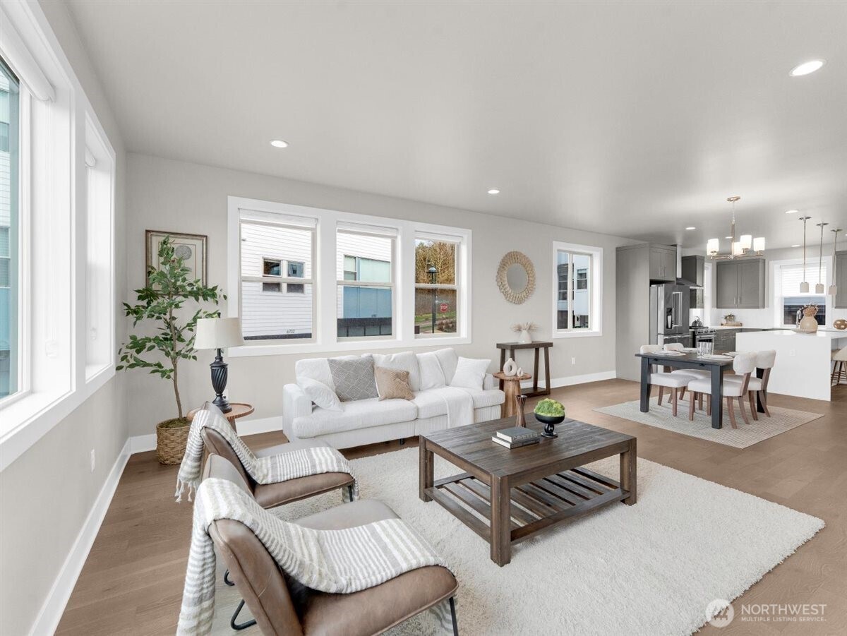 13657 SE 67th Lane , Newcastle, WA 98059