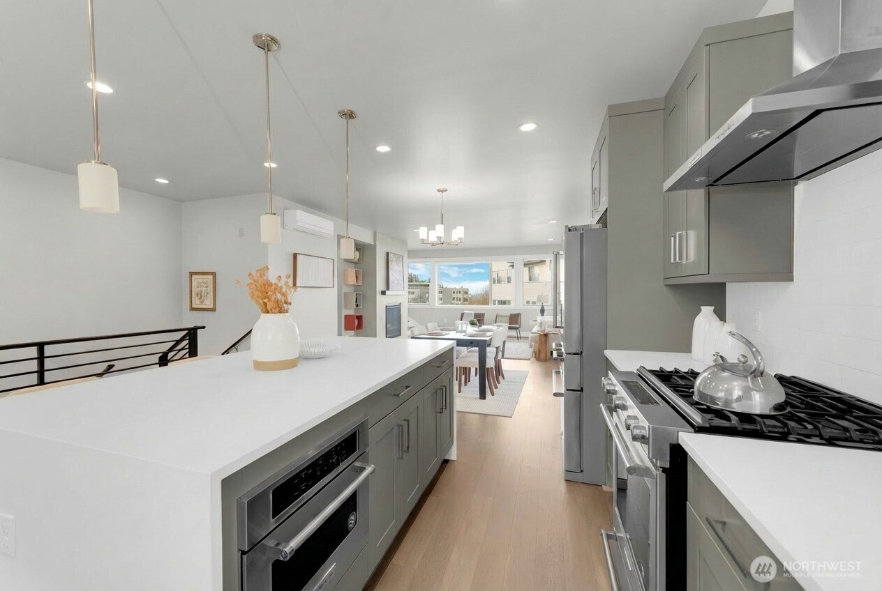 13657 SE 67th Lane , Newcastle, WA 98059