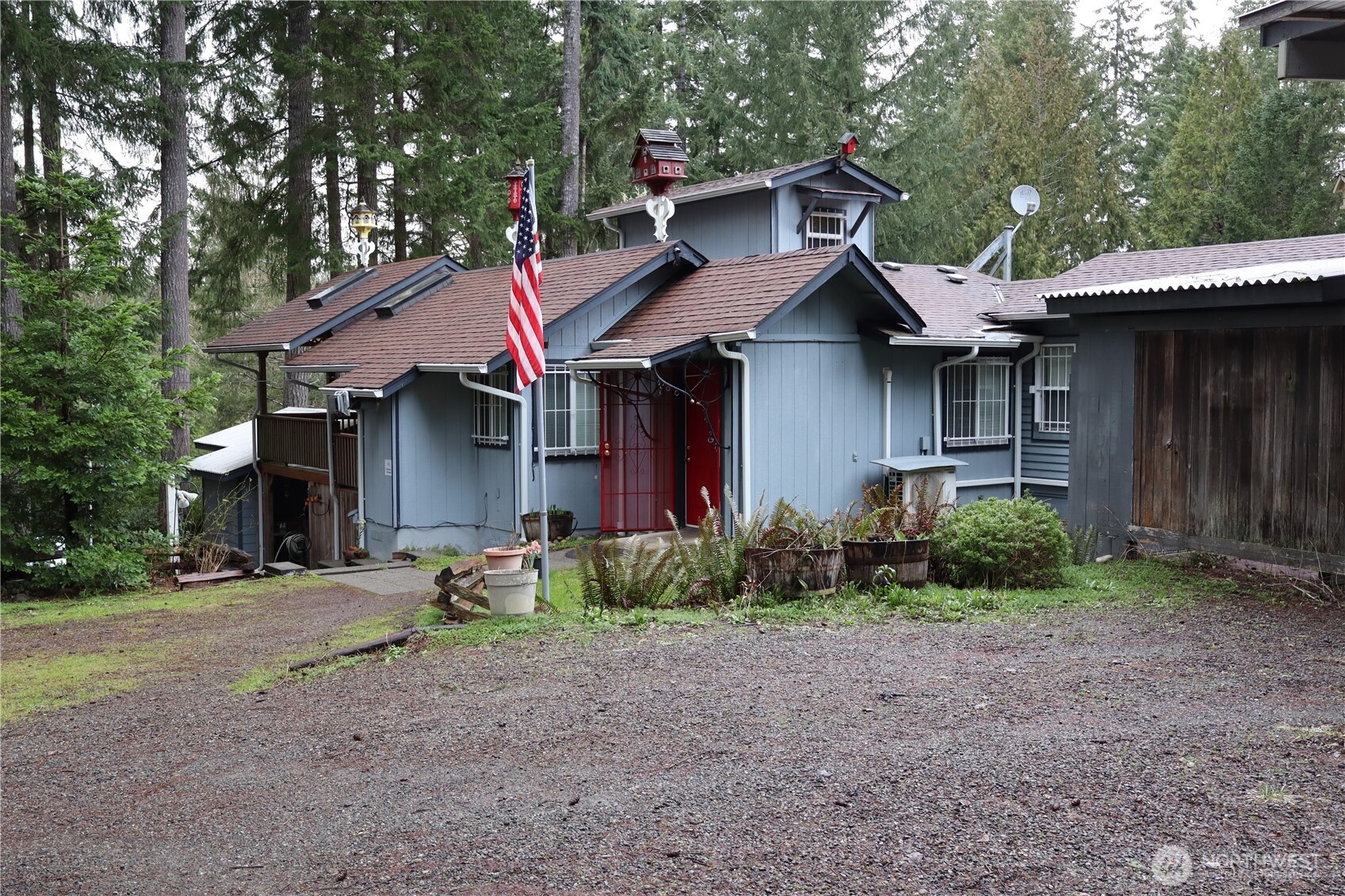 31 E Colvos Pl E , Shelton, WA 98584