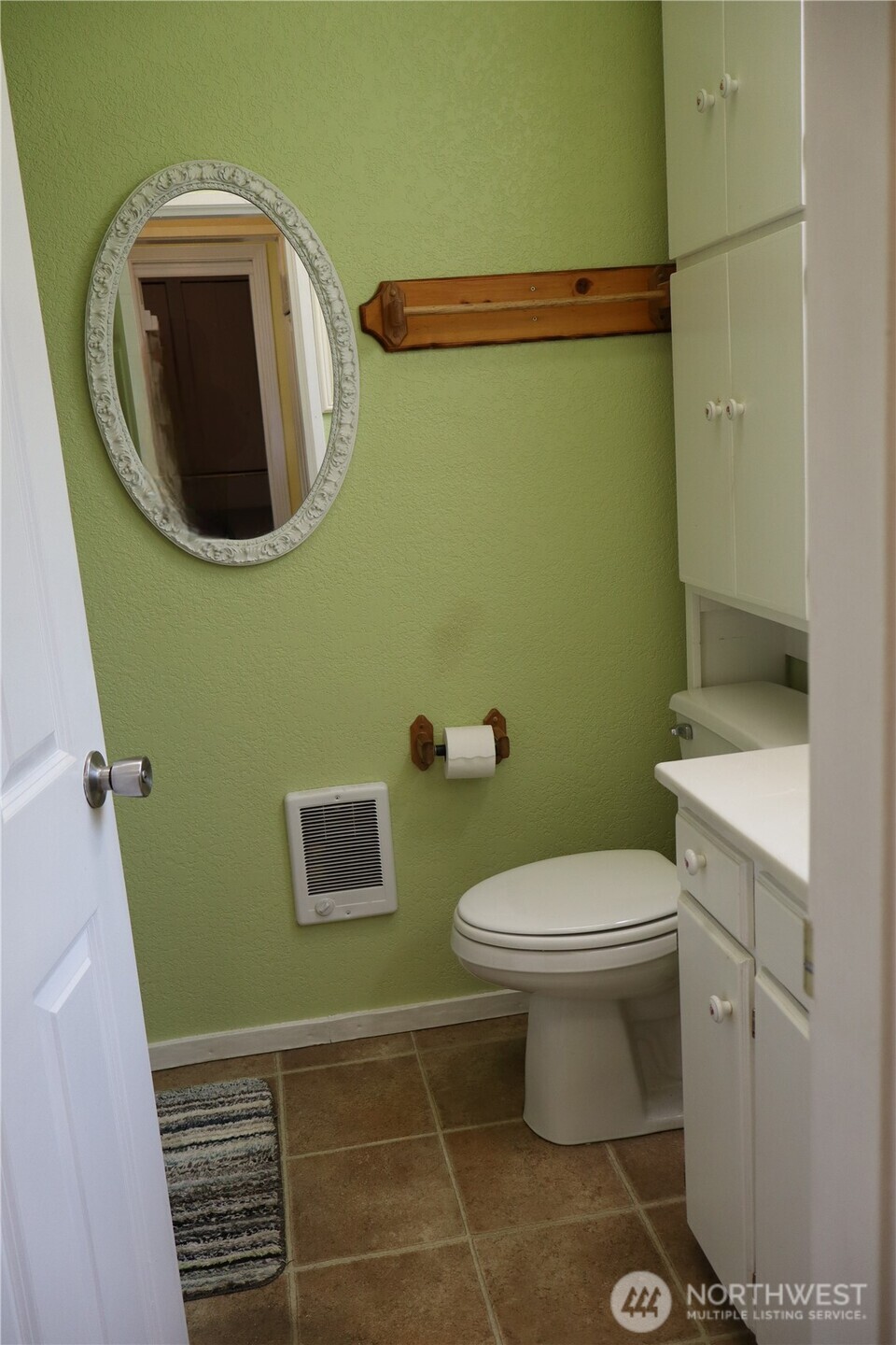 31 E Colvos Pl E , Shelton, WA 98584