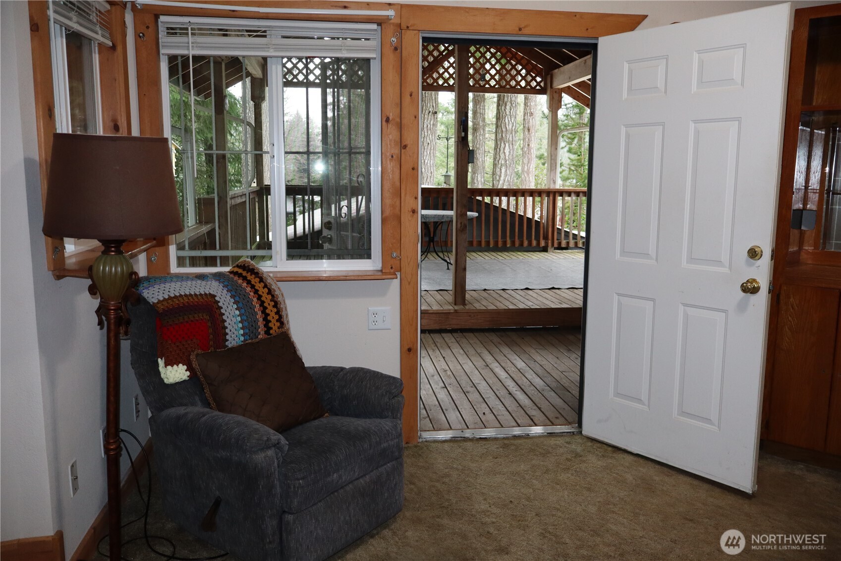 31 E Colvos Pl E , Shelton, WA 98584