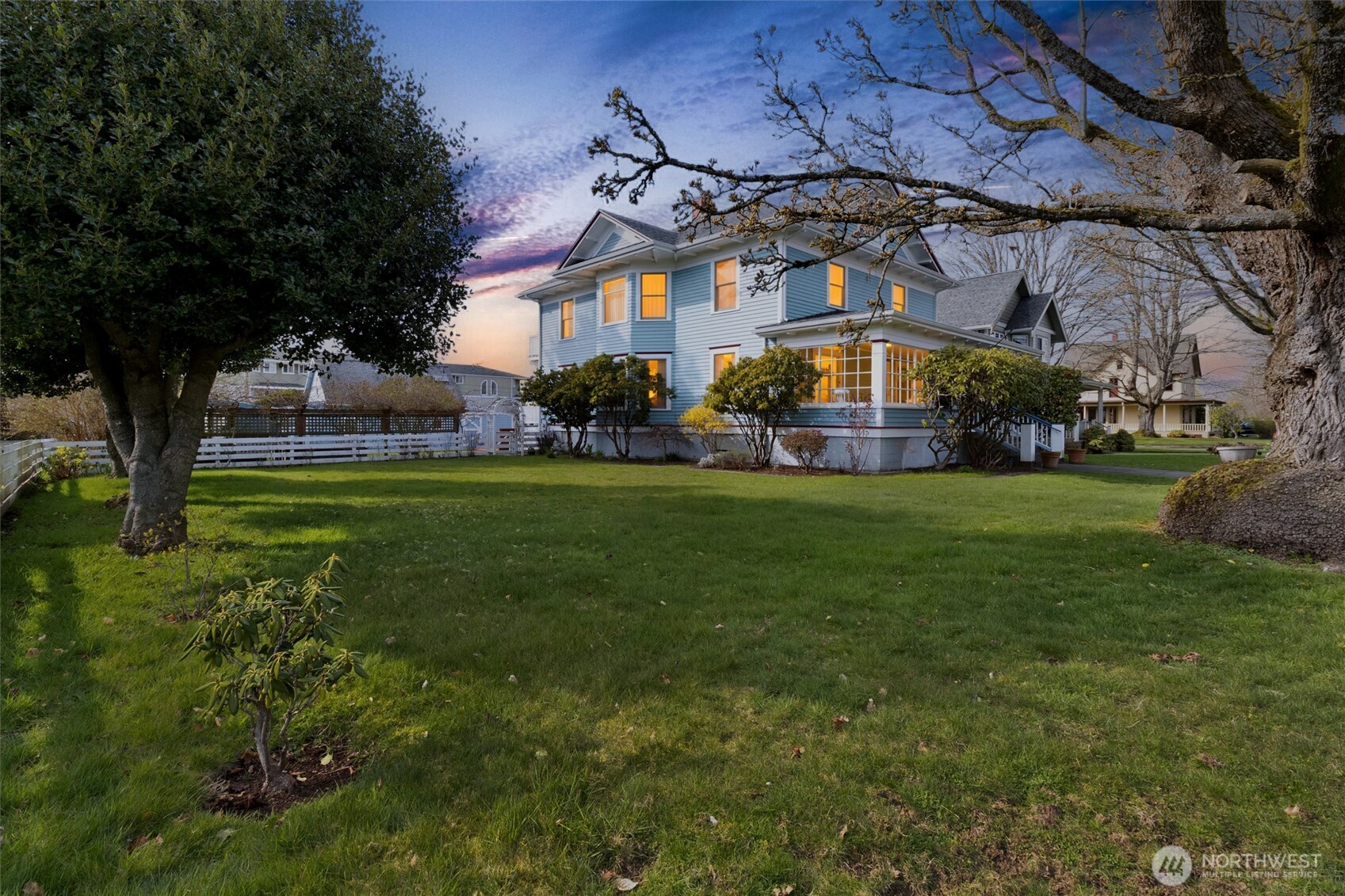 1333 Harrison Avenue , Blaine, WA 98230