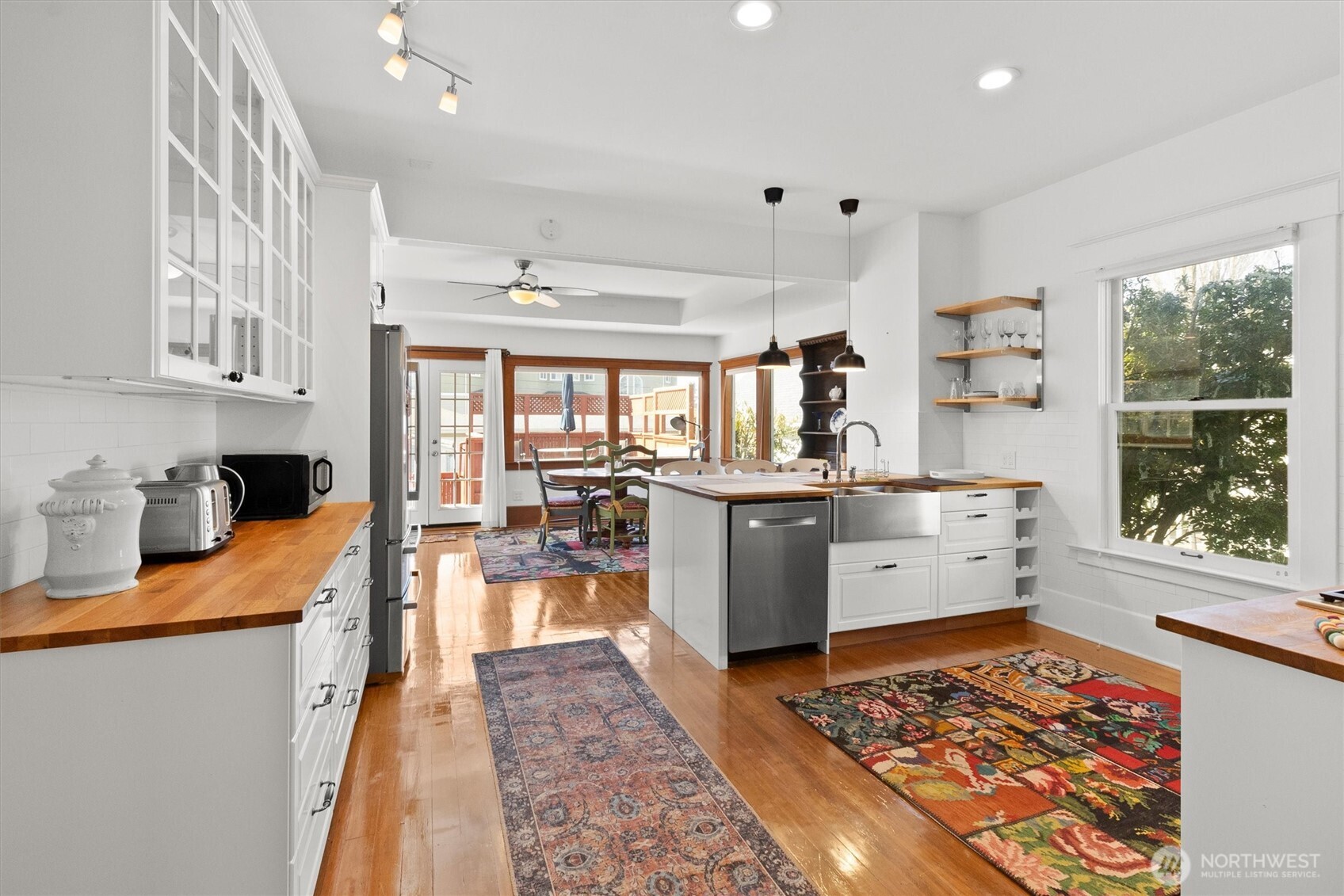 1333 Harrison Avenue , Blaine, WA 98230