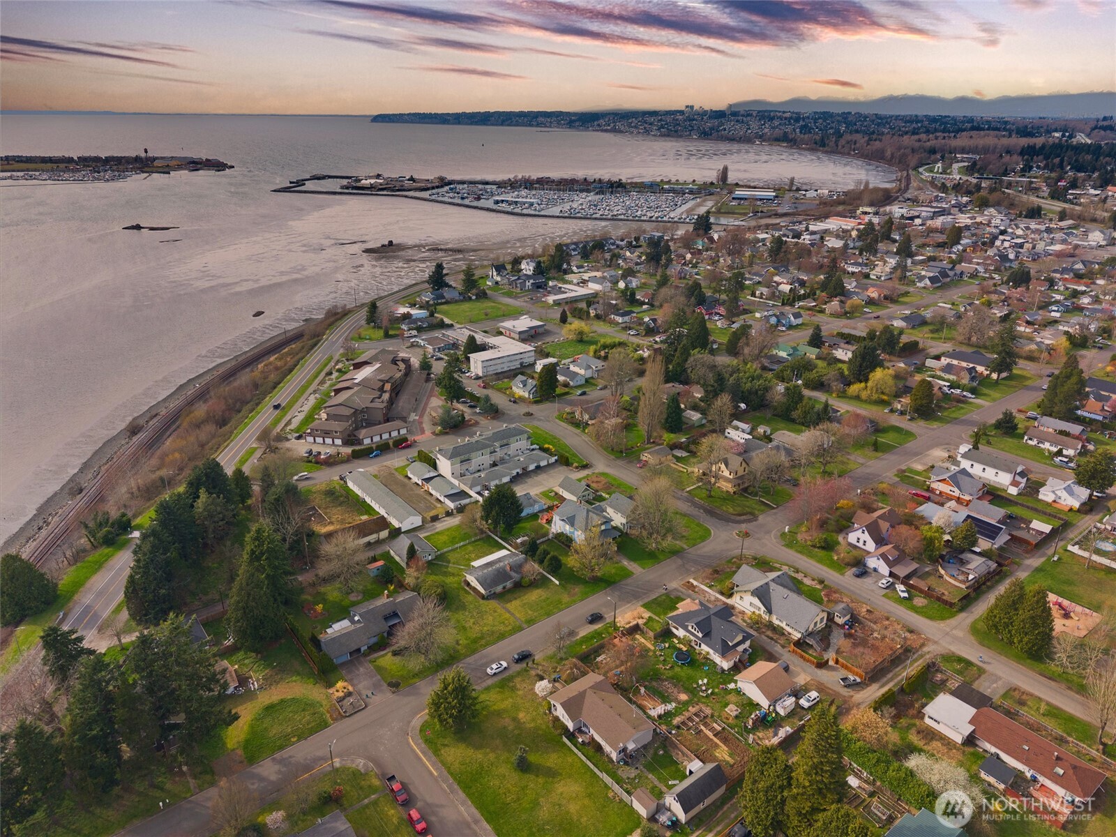 1333 Harrison Avenue , Blaine, WA 98230