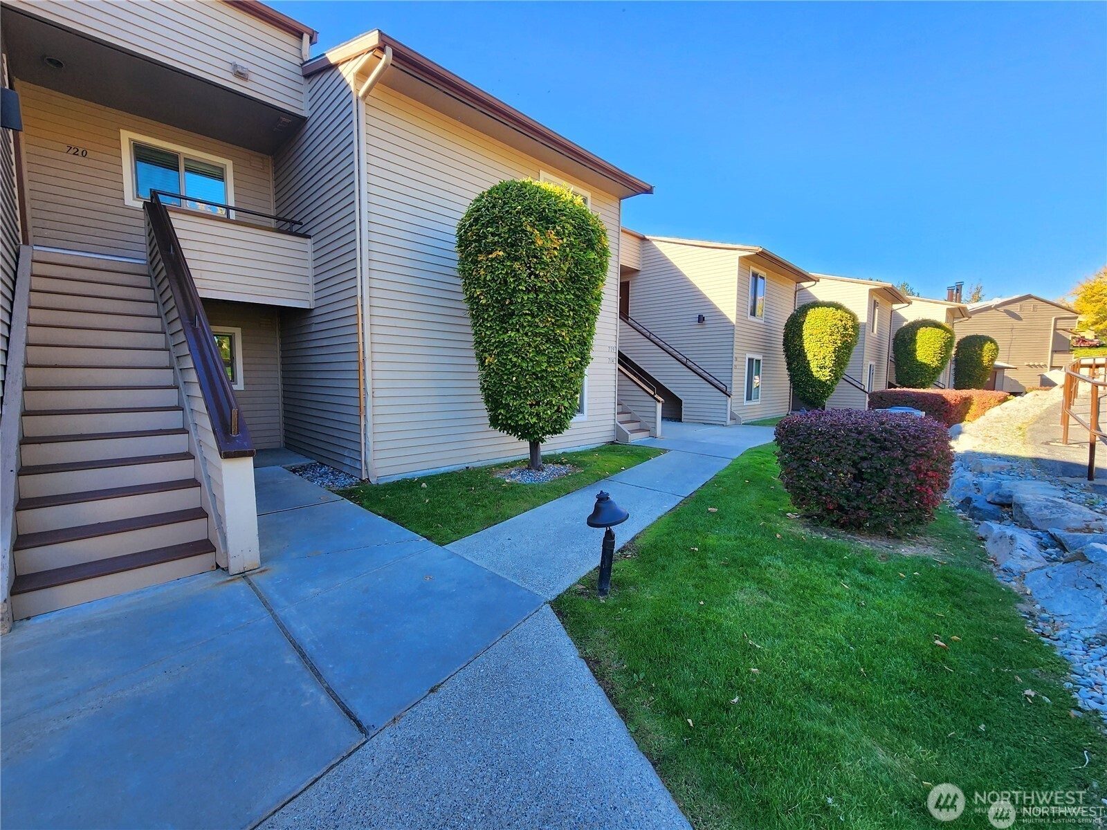 1 Lakeside 719-G , Manson, WA 98831