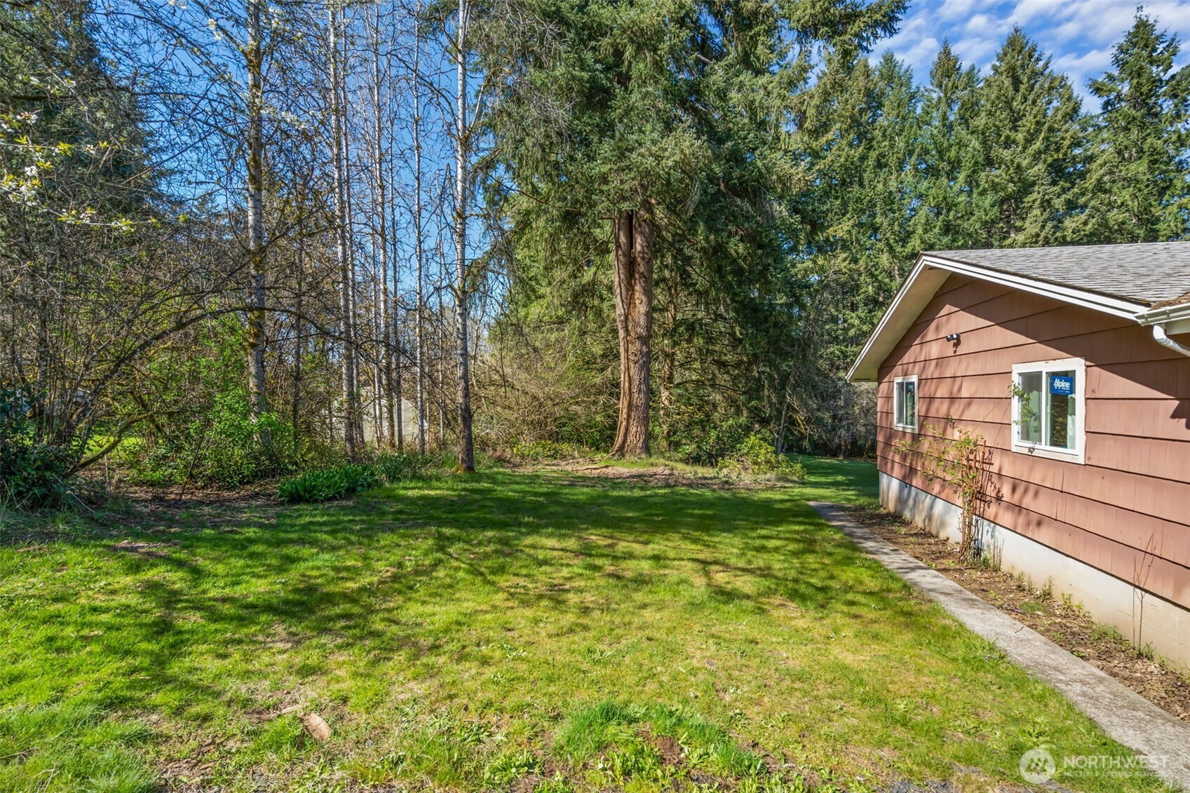 810 King Road , Winlock, WA 98596