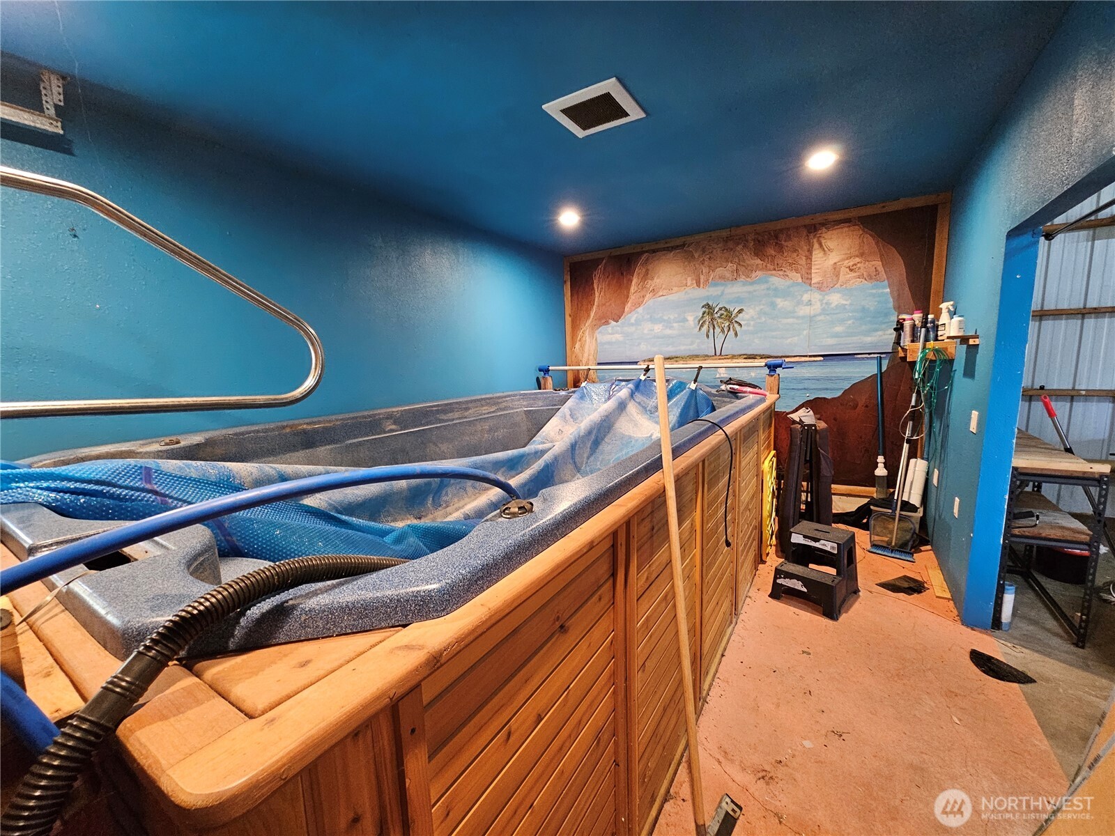 616 California Street , South Bend, WA 98586