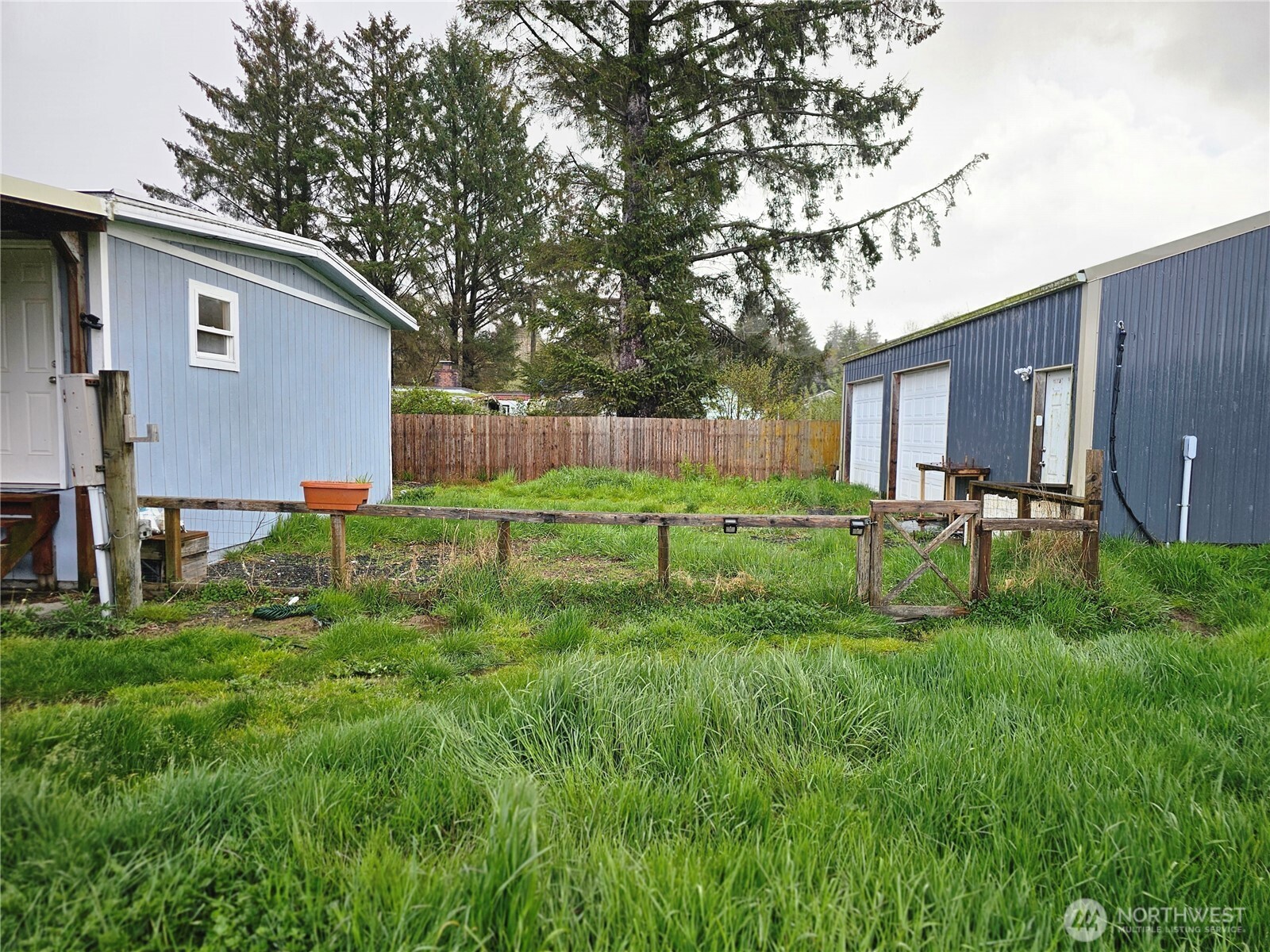 616 California Street , South Bend, WA 98586