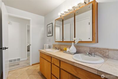 22109 93 Place W, Edmonds, WA 98020 - Photo 14
