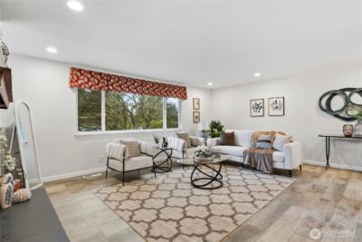 22109 93 Place W, Edmonds, WA 98020 - Photo 2