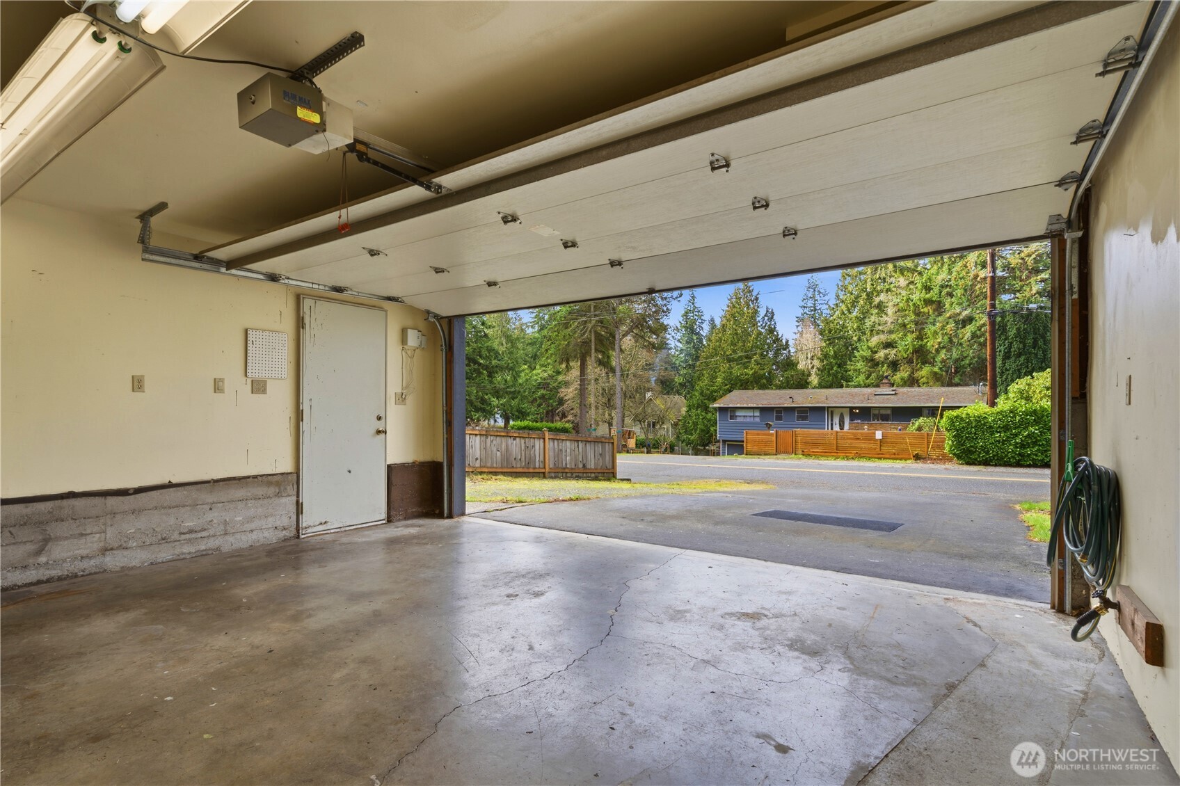 22109 93 Place W, Edmonds, WA 98020