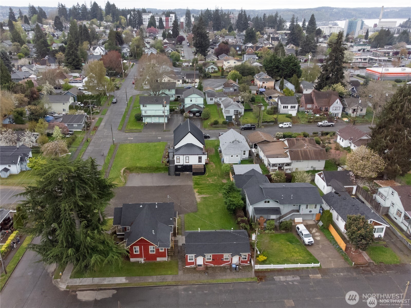 815 Hewitt Avenue , Bremerton, WA 98337
