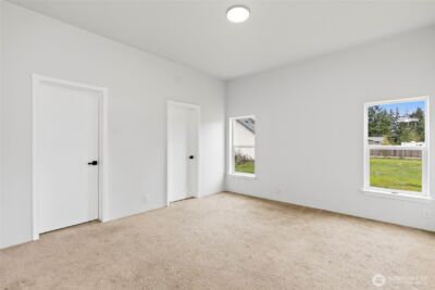 521 Military Road E, Tacoma, WA 98445 - Photo 13