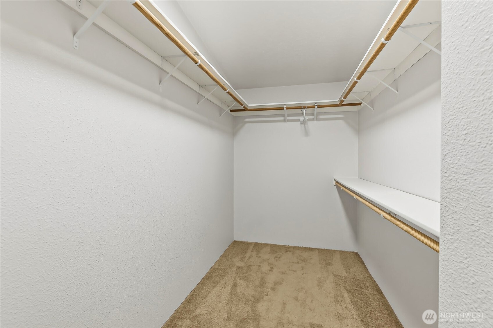 521 Military Road E, Tacoma, WA 98445