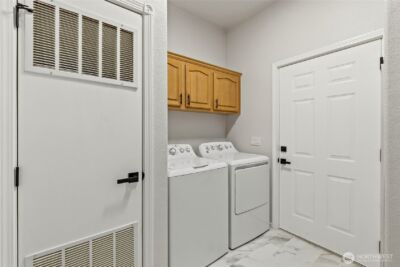 521 Military Road E, Tacoma, WA 98445 - Photo 33