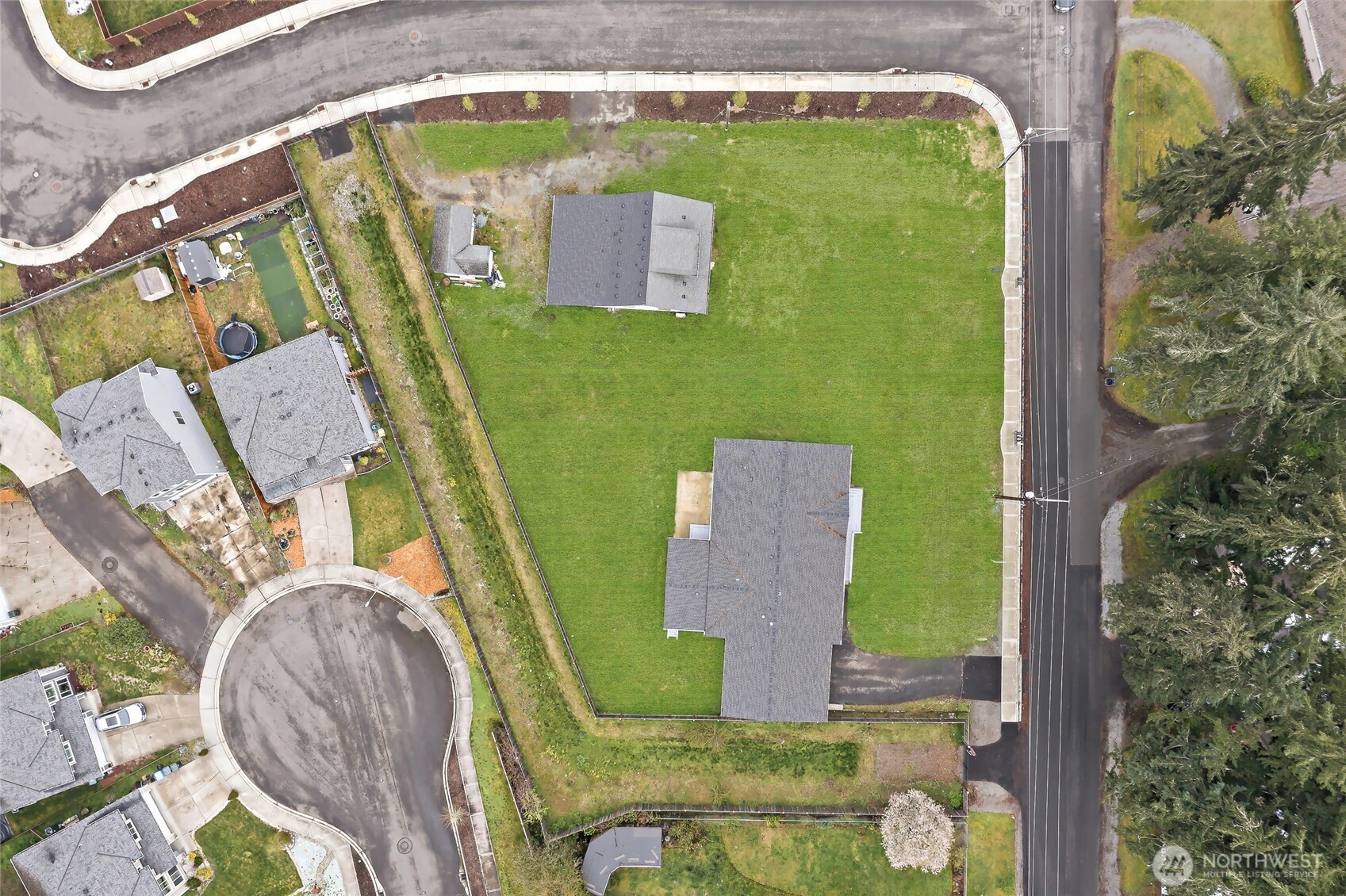 521 Military Road E, Tacoma, WA 98445