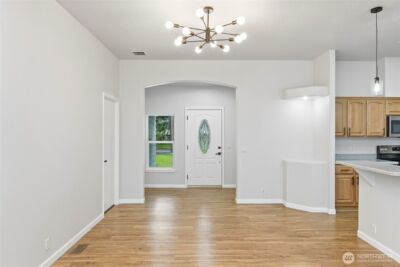 521 Military Road E, Tacoma, WA 98445 - Photo 5