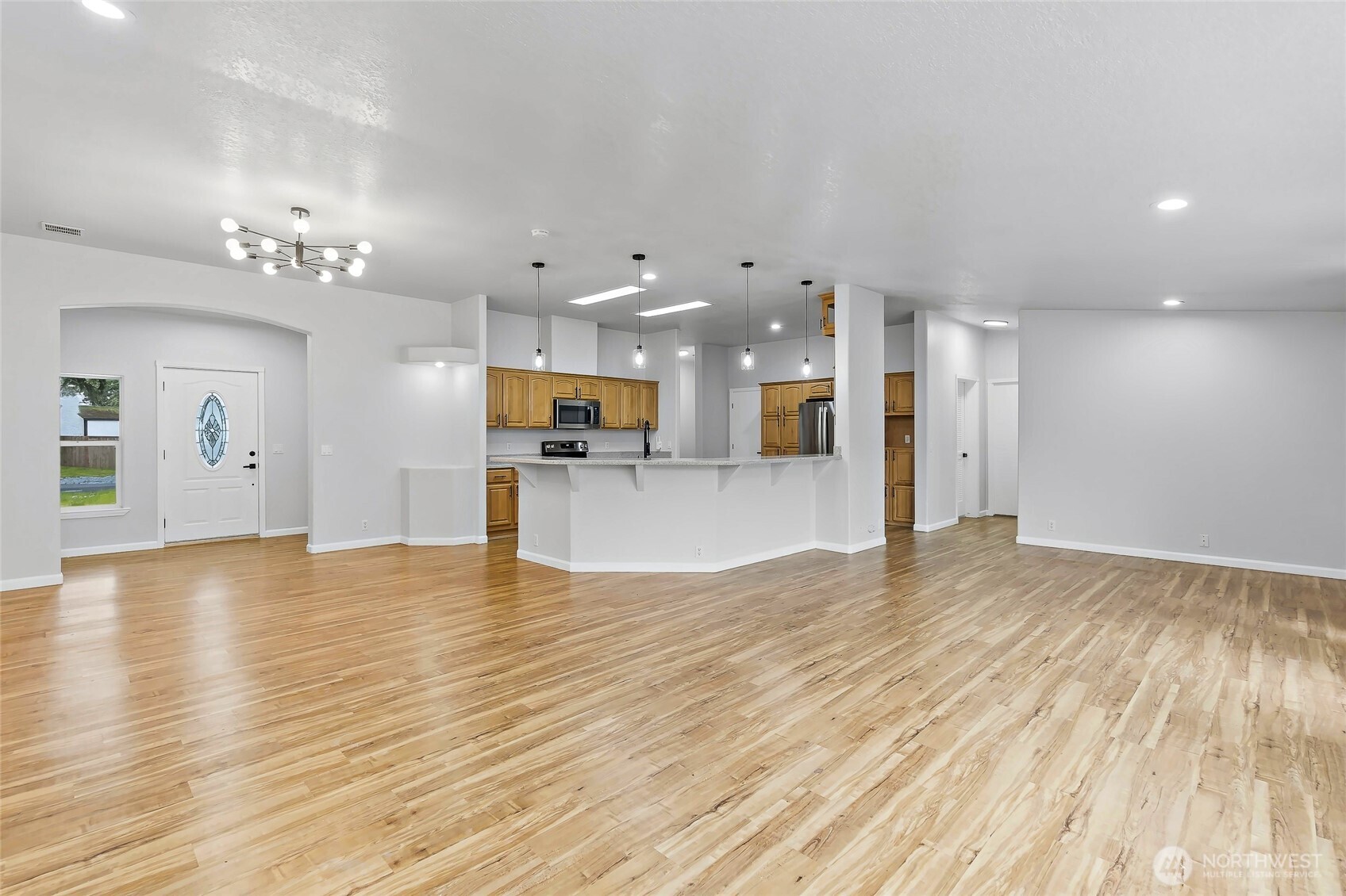 521 Military Road E, Tacoma, WA 98445