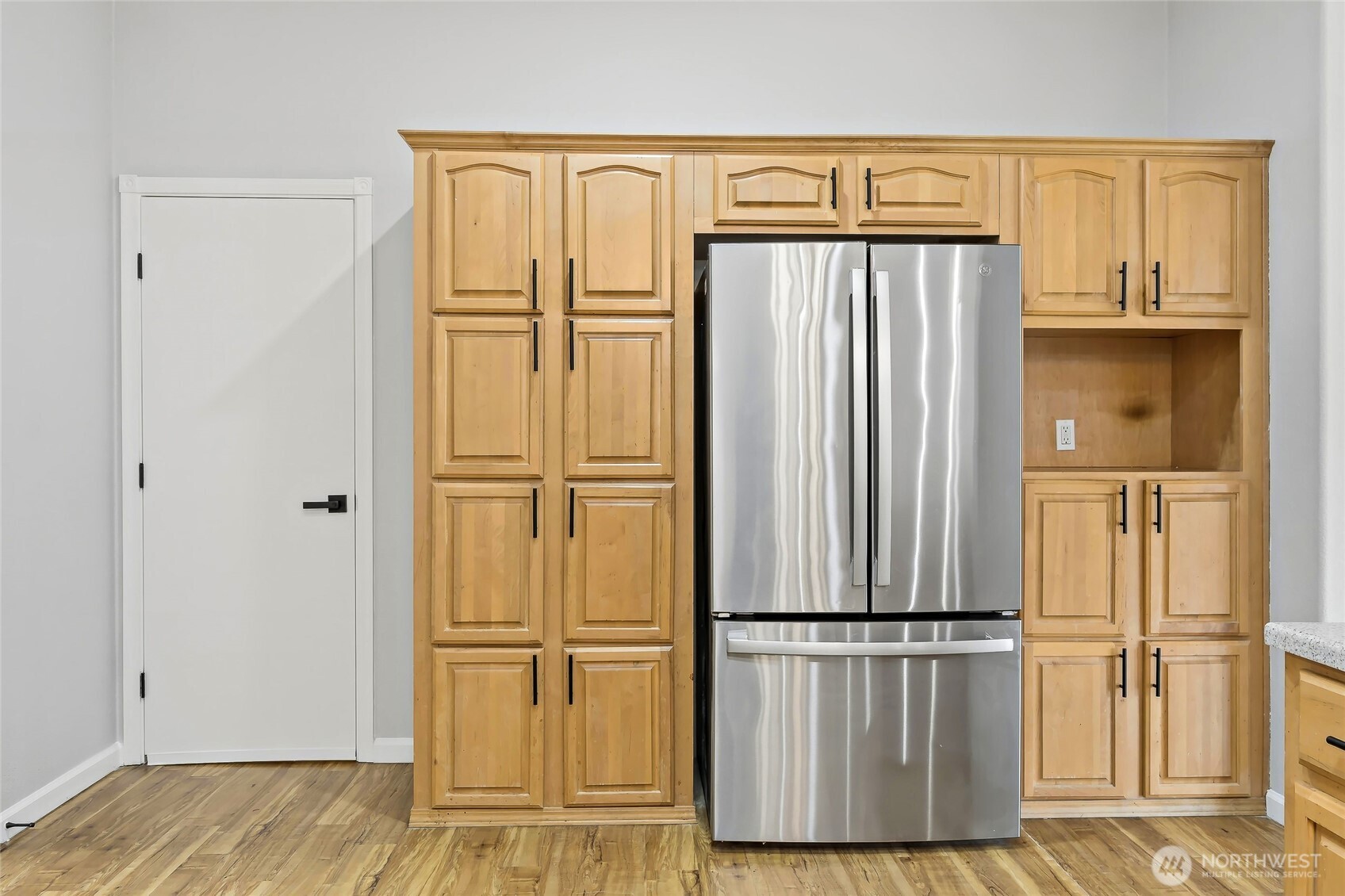 521 Military Road E, Tacoma, WA 98445