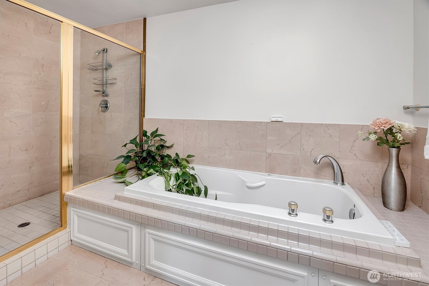 3300 Meridian Avenue N #409, Seattle, WA 98103-9155