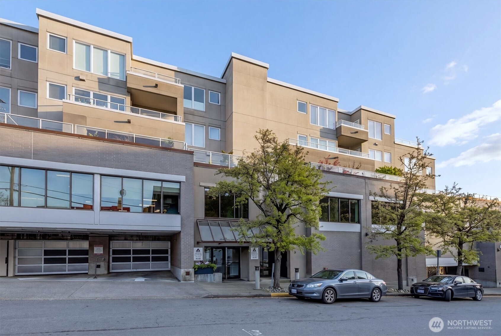3300 Meridian Avenue N #409, Seattle, WA 98103-9155