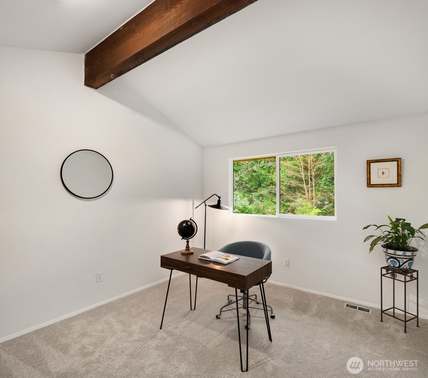 13716 50th Avenue W, Edmonds, WA 98026