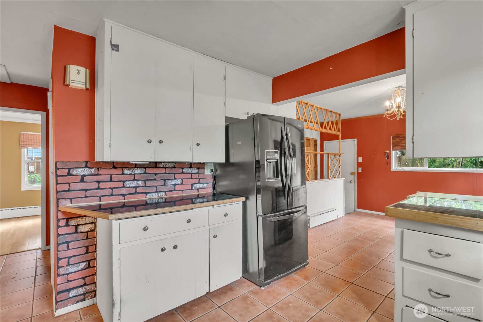 4319 SW Mills Street , Seattle, WA 98136