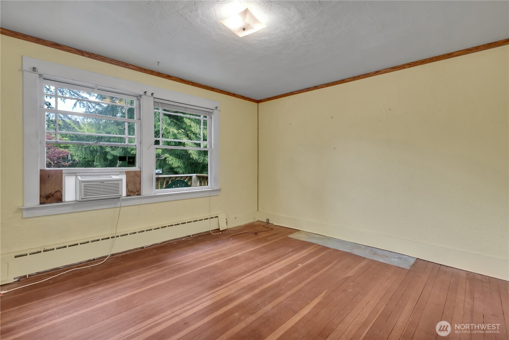 4319 SW Mills Street , Seattle, WA 98136