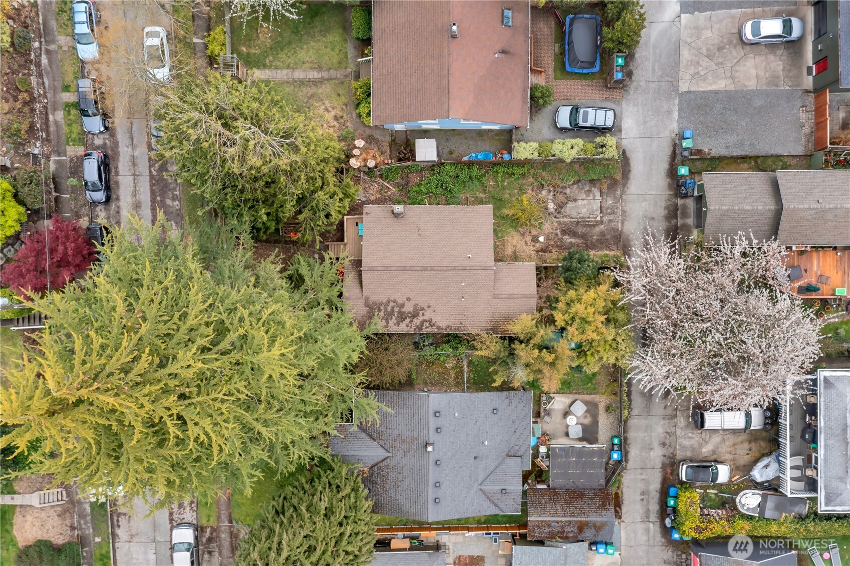 4319 SW Mills Street , Seattle, WA 98136