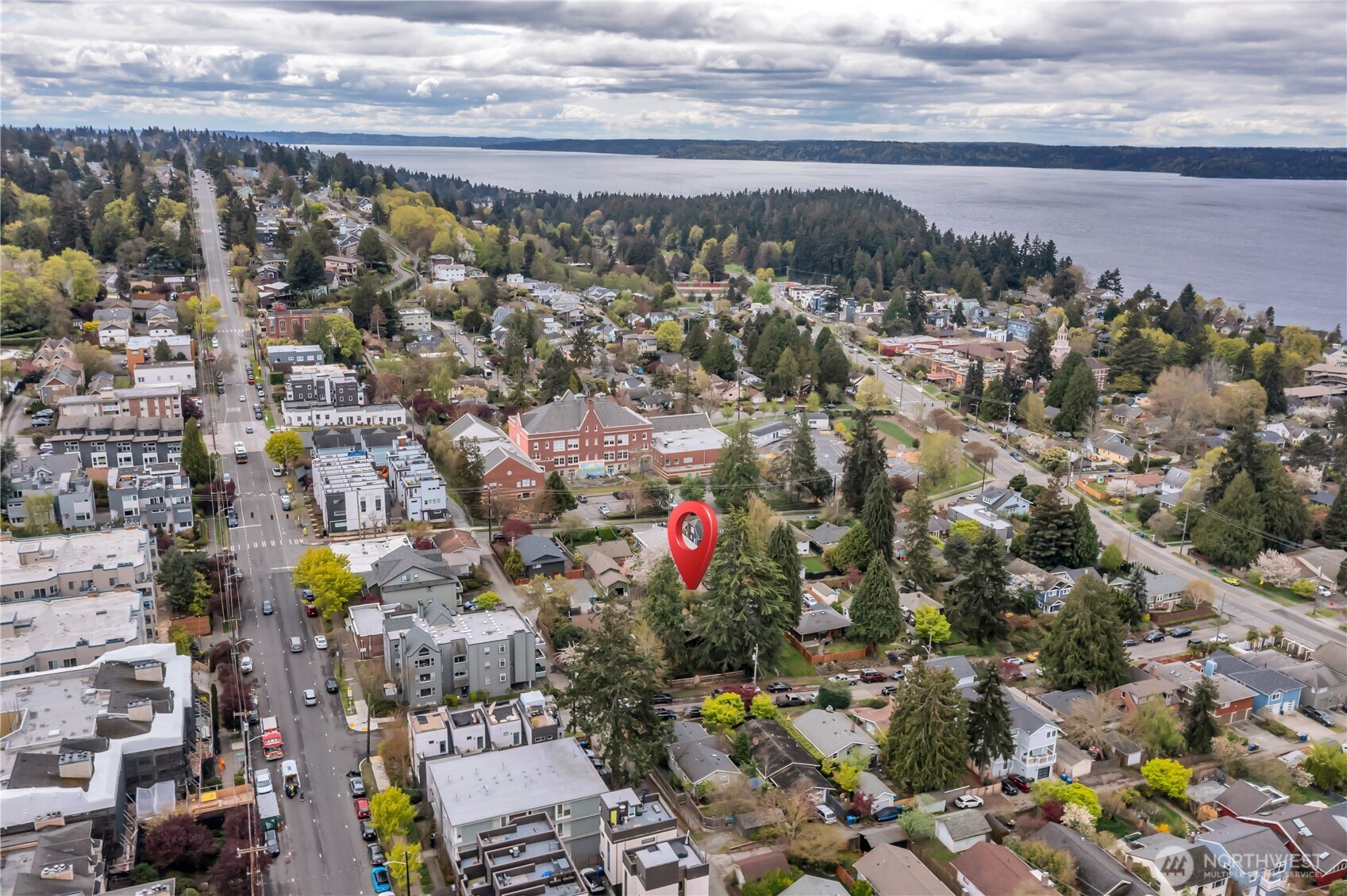 4319 SW Mills Street , Seattle, WA 98136