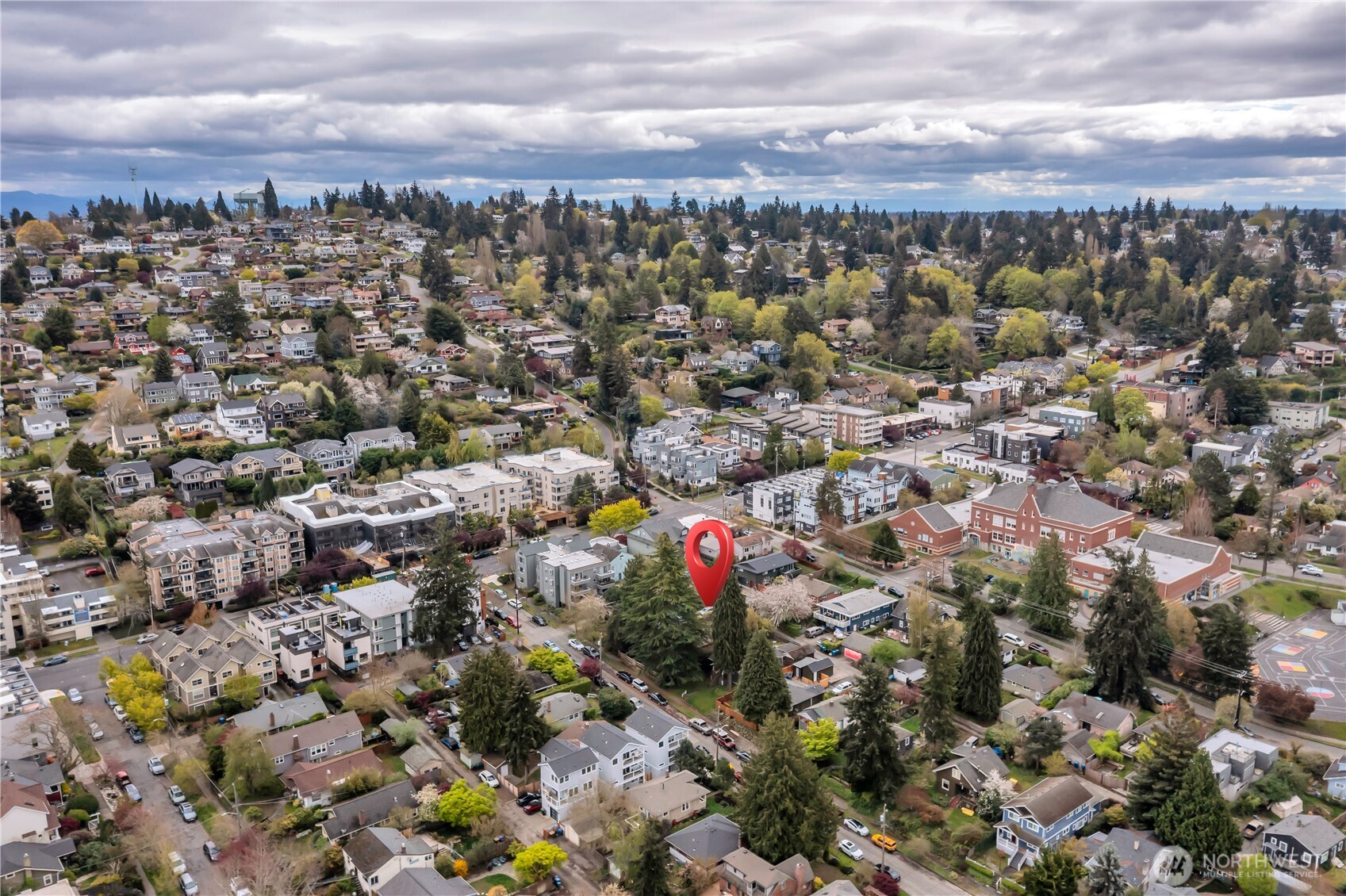 4319 SW Mills Street , Seattle, WA 98136