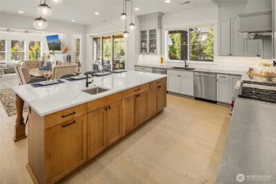 11688 NE 33rd St. , Bellevue, WA 98005 - Photo 12