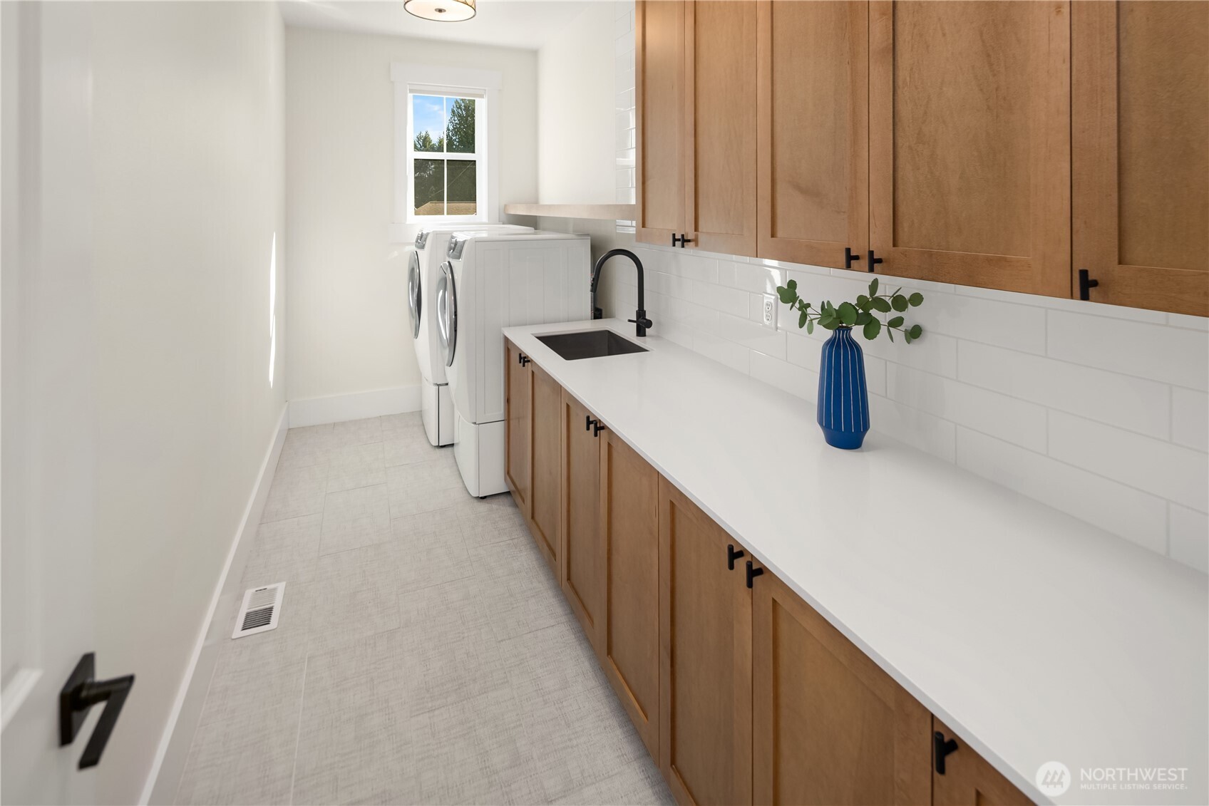 11688 NE 33rd St. , Bellevue, WA 98005
