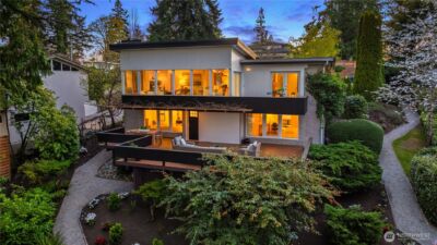 2070 127th Avenue SE, Bellevue, WA 98005