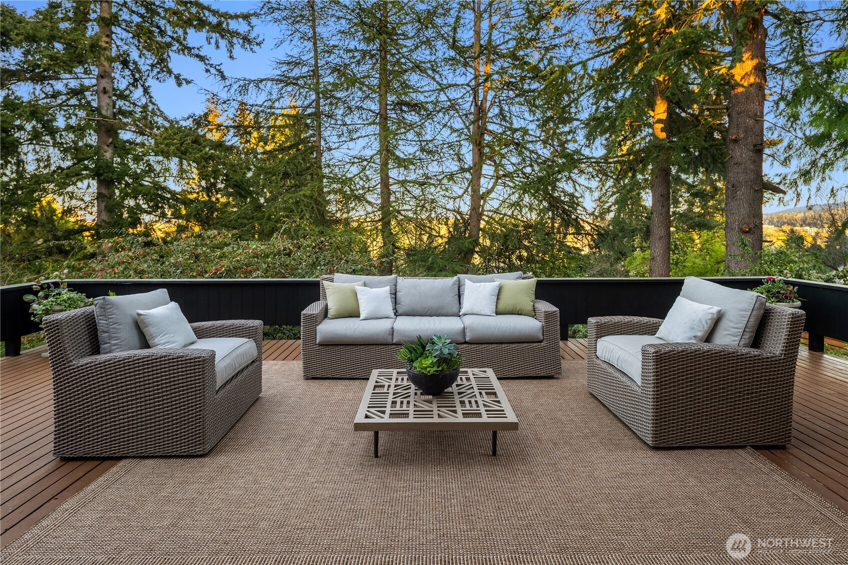 2070 127th Avenue SE, Bellevue, WA 98005
