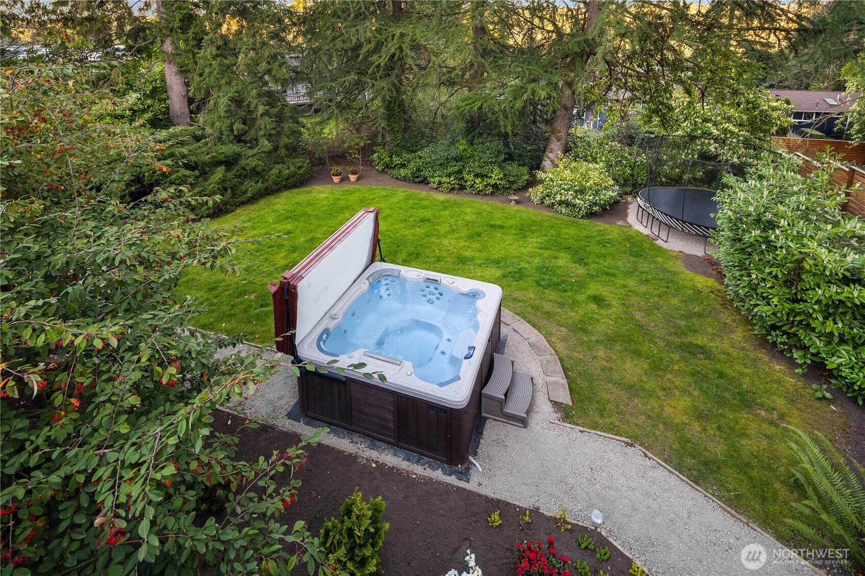 2070 127th Avenue SE, Bellevue, WA 98005