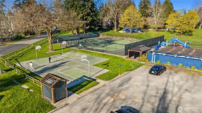 2070 127th Avenue SE, Bellevue, WA 98005 - Photo 33