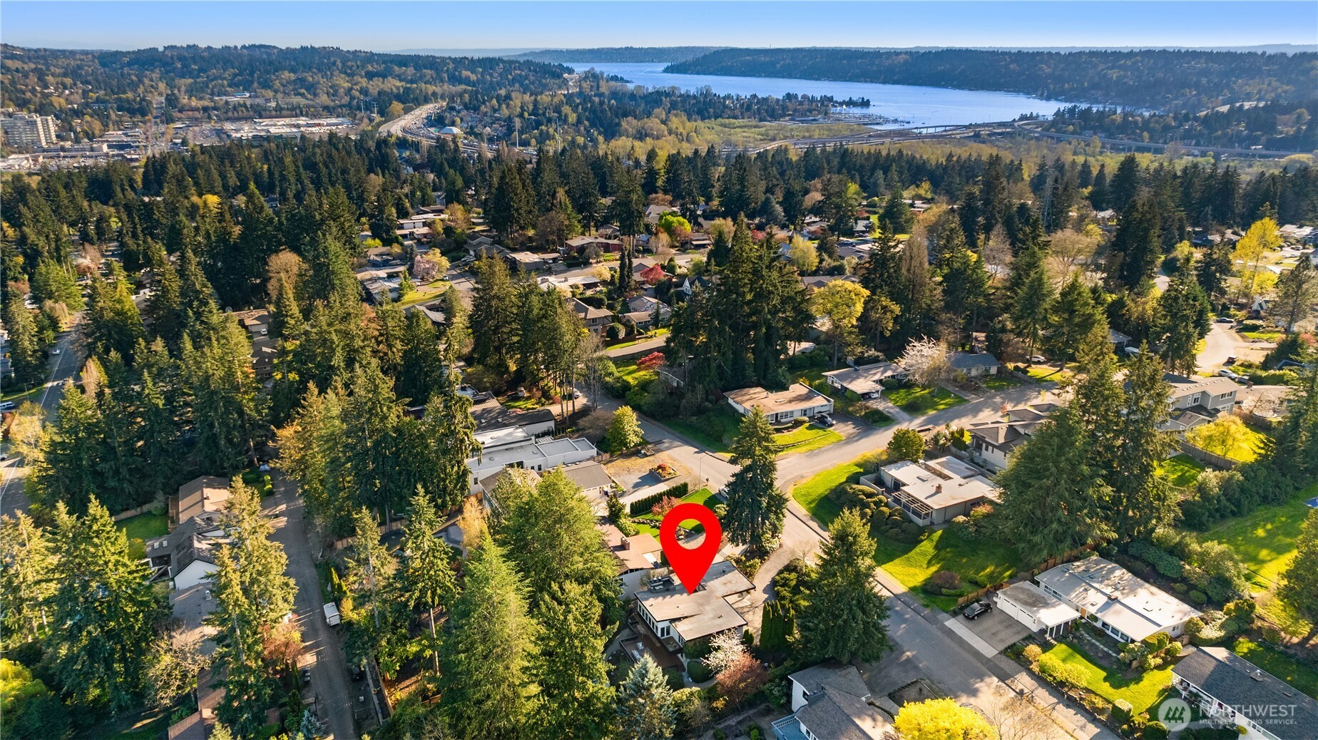 2070 127th Avenue SE, Bellevue, WA 98005