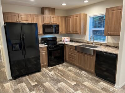 507 131st Street E #L, Tacoma, WA 98445 - Photo 2