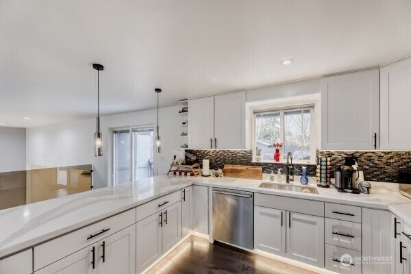 17606 Larch Way , Lynnwood, WA 98037