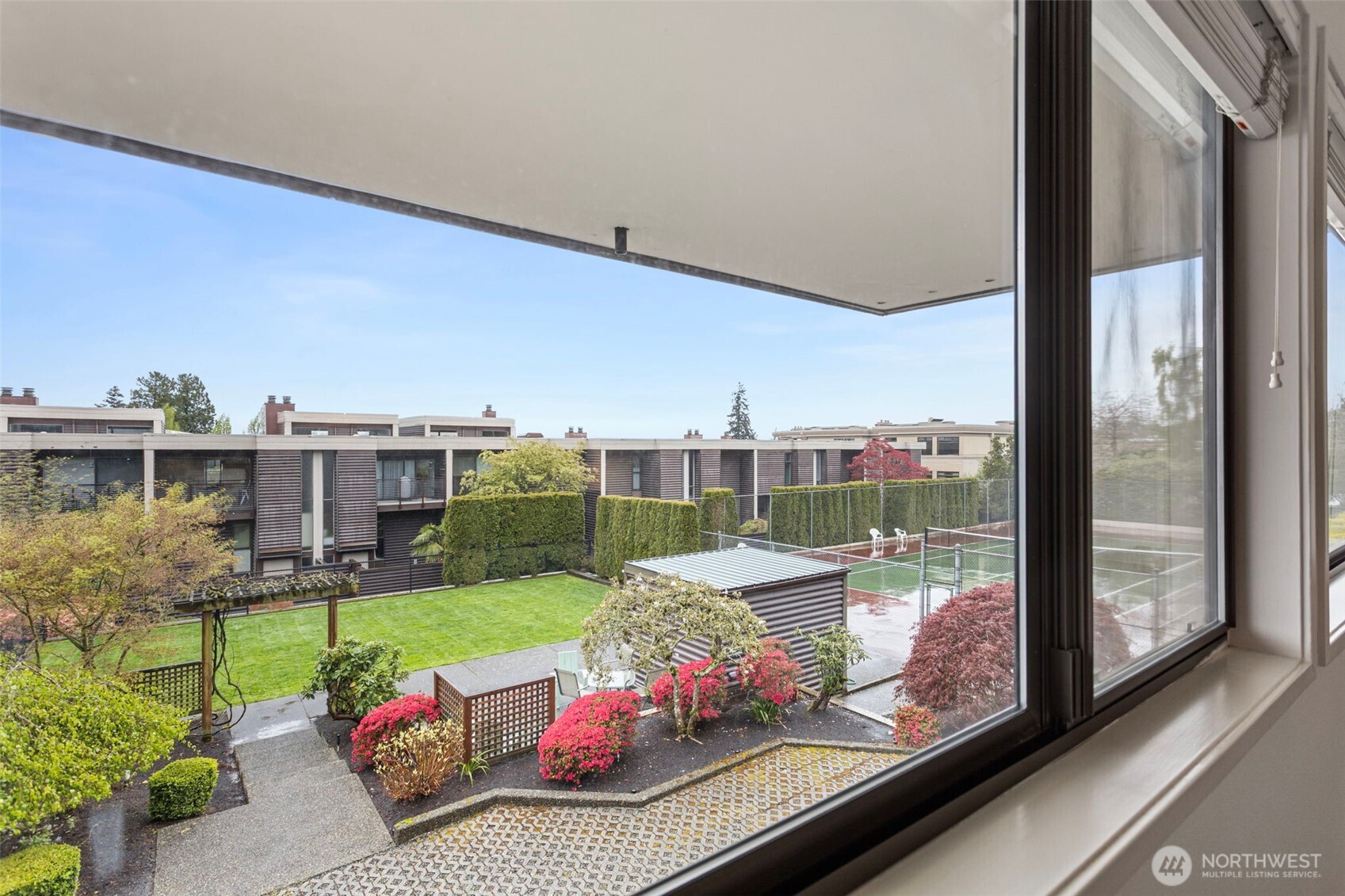 611 S State Street #9, Kirkland, WA 98033